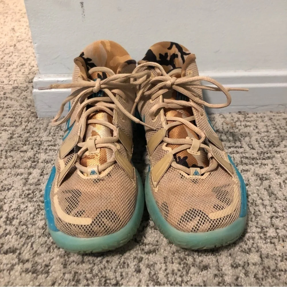 Nike Kyrie 7 Ripple Grade School Blue & Brown Camo Sneakers Size 6 Youth